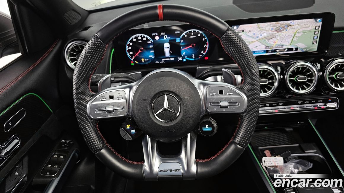 Mercedes-Benz GLB-Class 2023