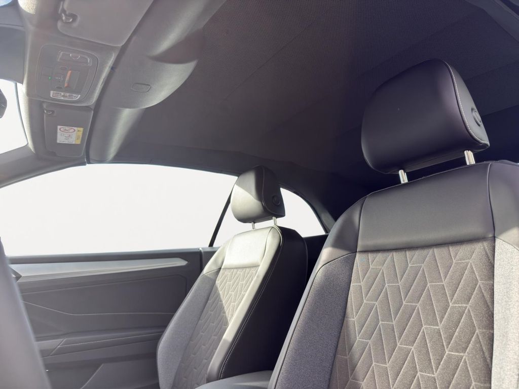 Volkswagen T-Roc 2025