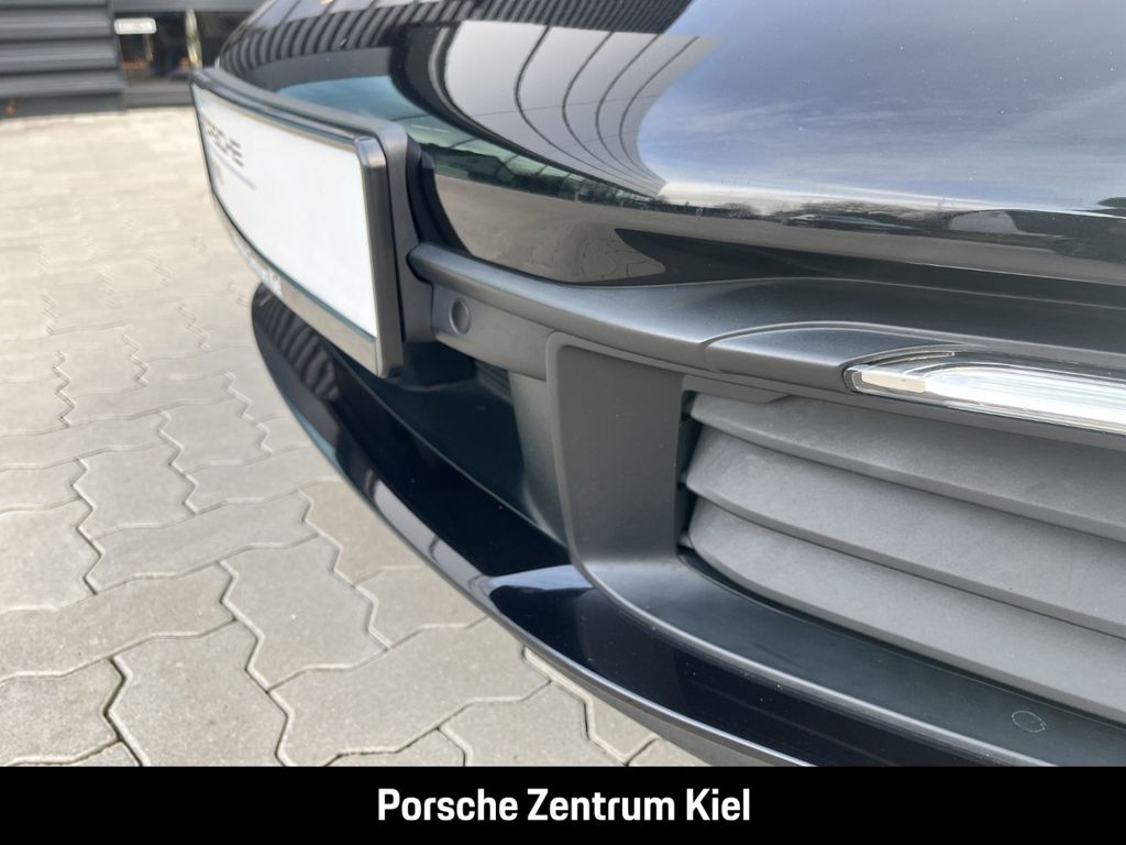 Porsche 992 2019