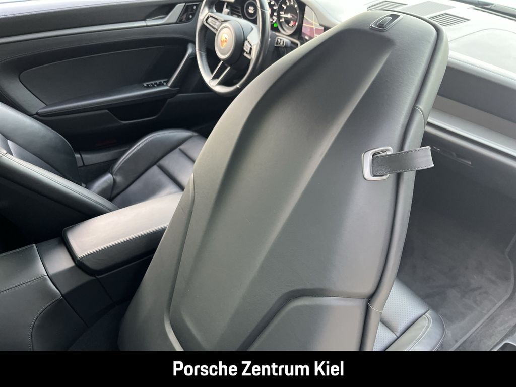 Porsche 992 2019