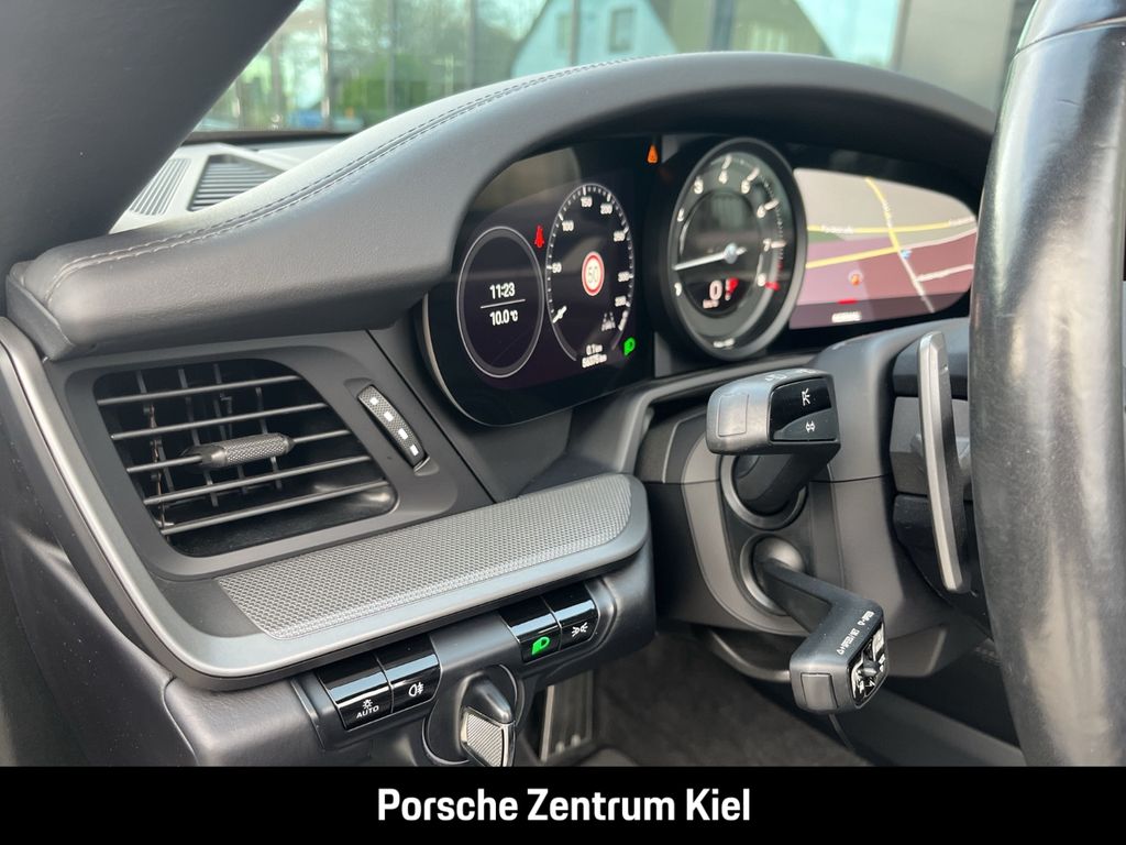 Porsche 992 2019