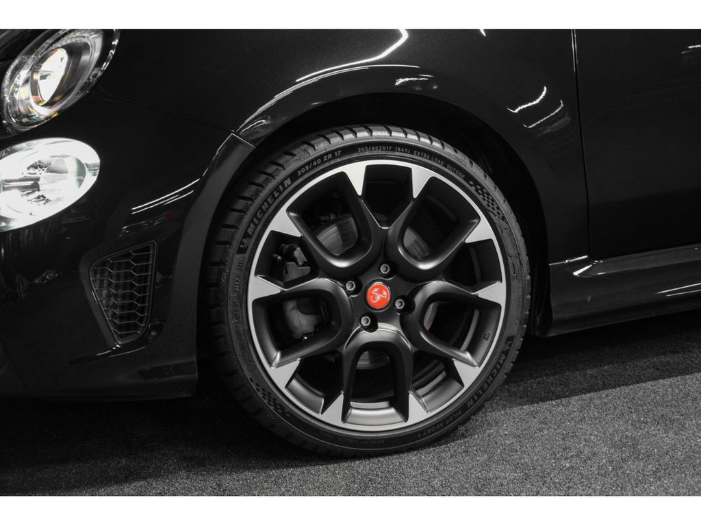 Abarth 595C 2021