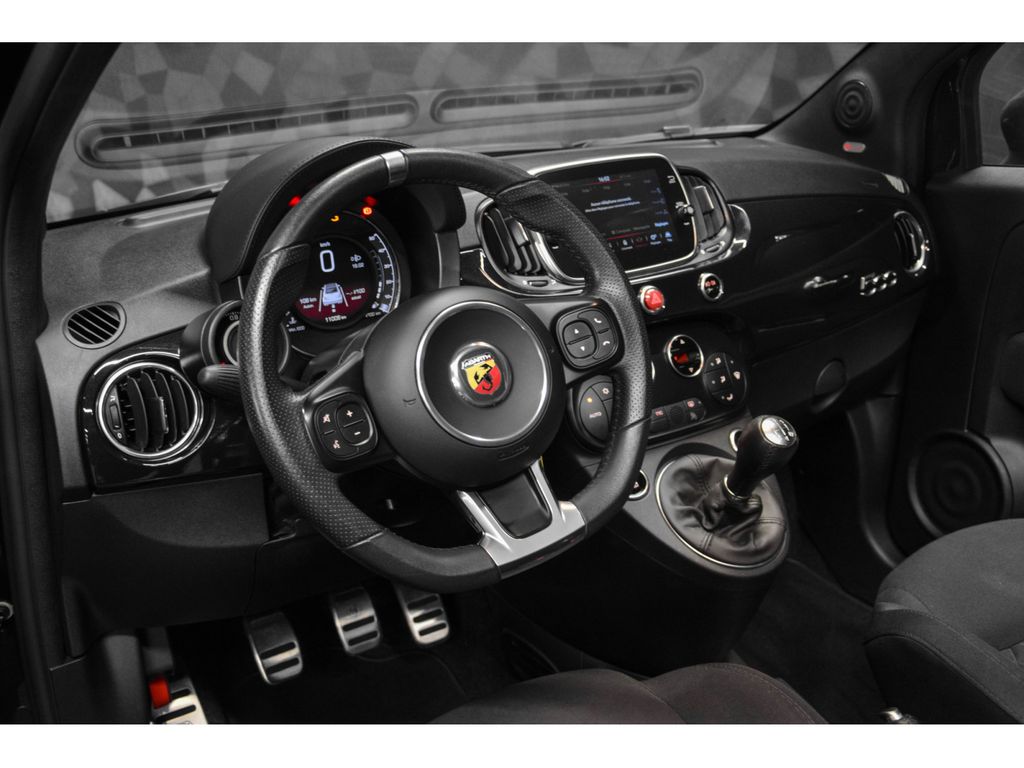 Abarth 595C 2021