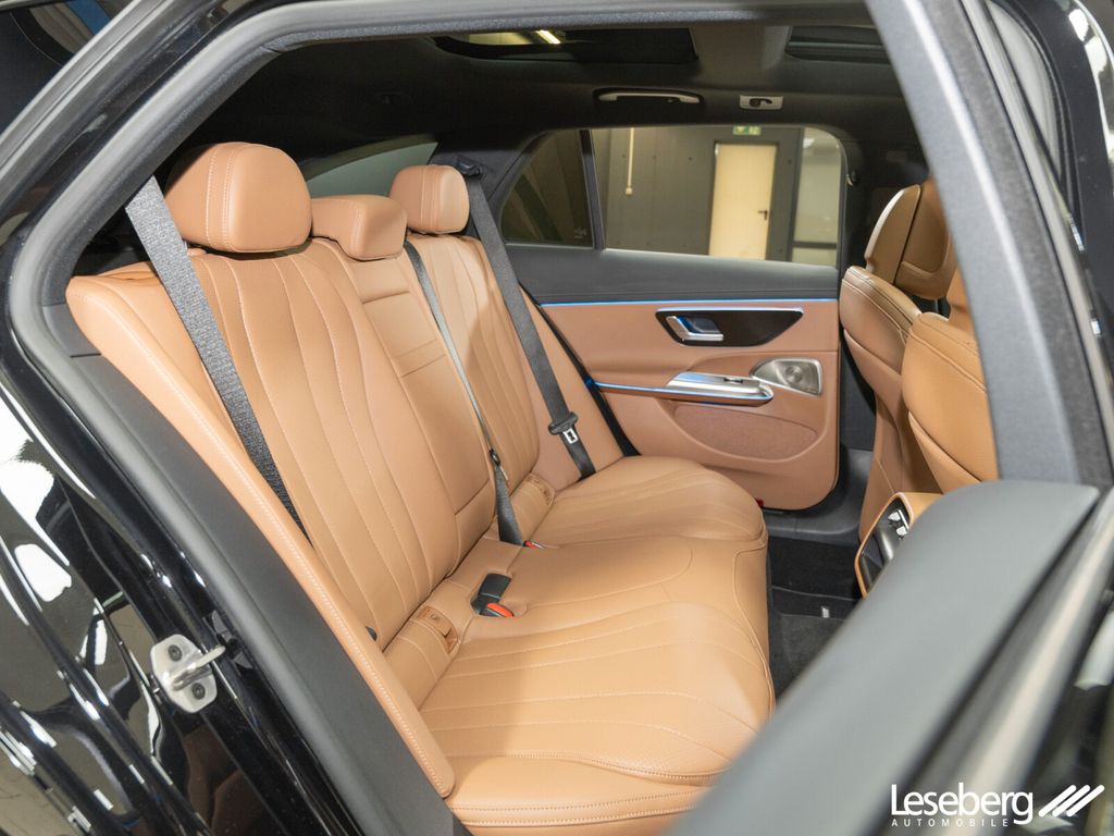 Mercedes-Benz E 220 2025