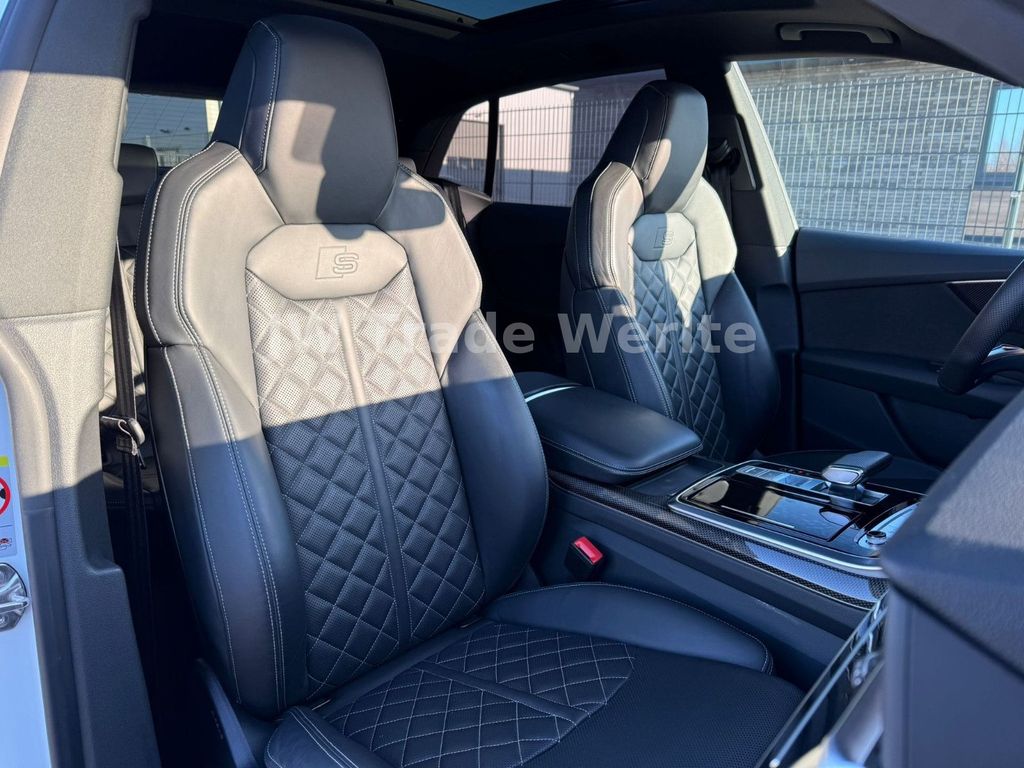 Audi SQ8 2019
