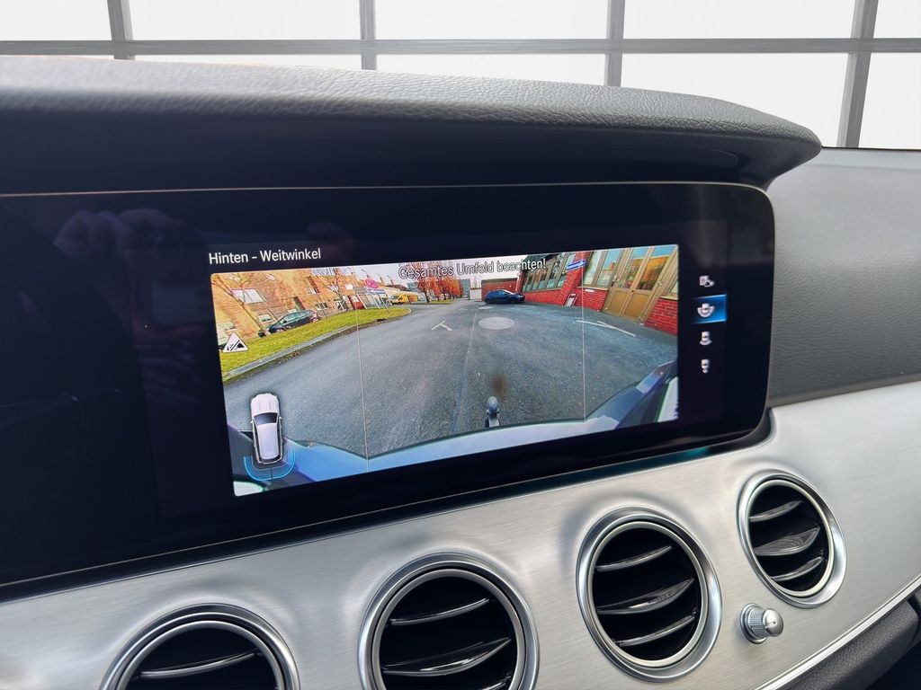 Mercedes-Benz E 300 2021