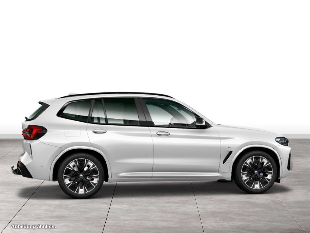 BMW iX3 2023