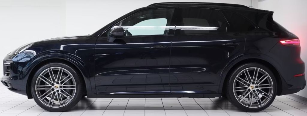 Porsche Cayenne 2023