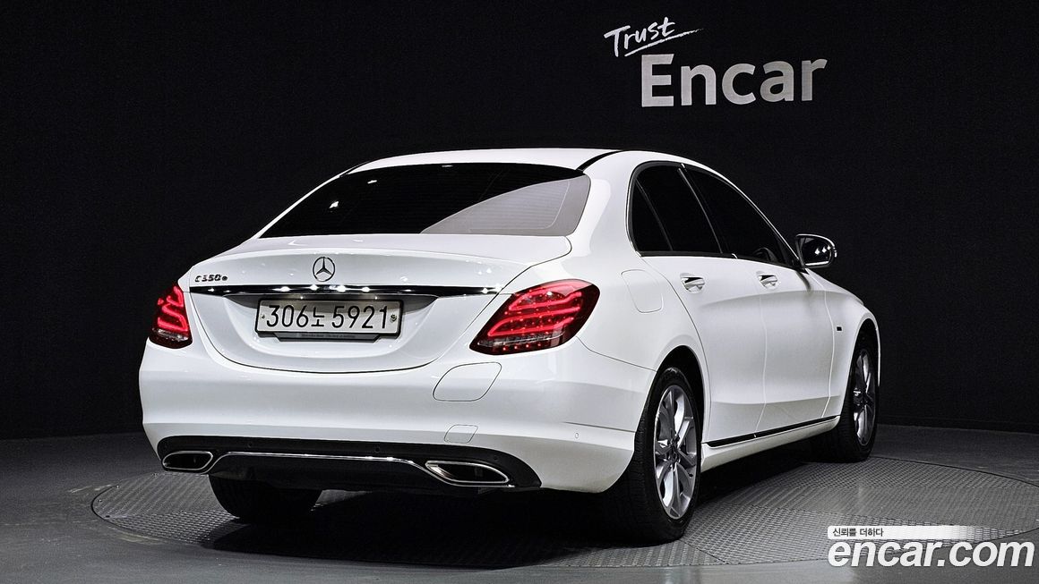 Mercedes-Benz C-Class 2018