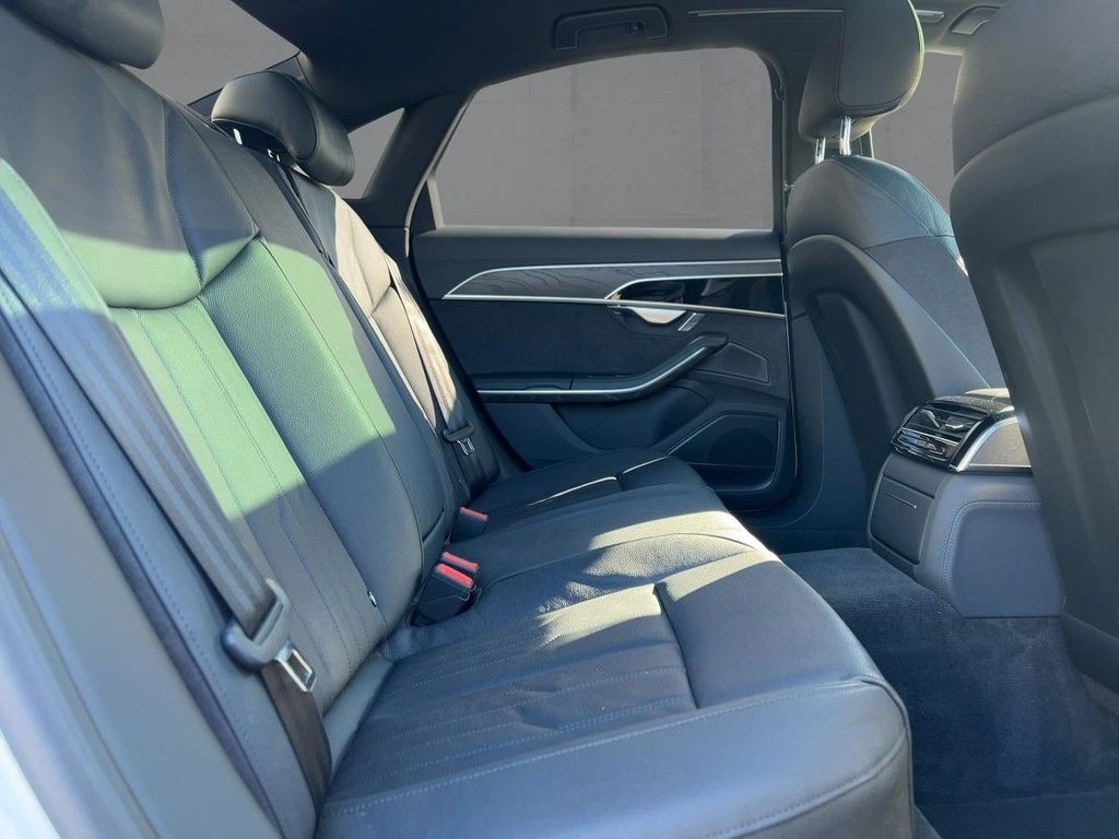 Audi A8 2022