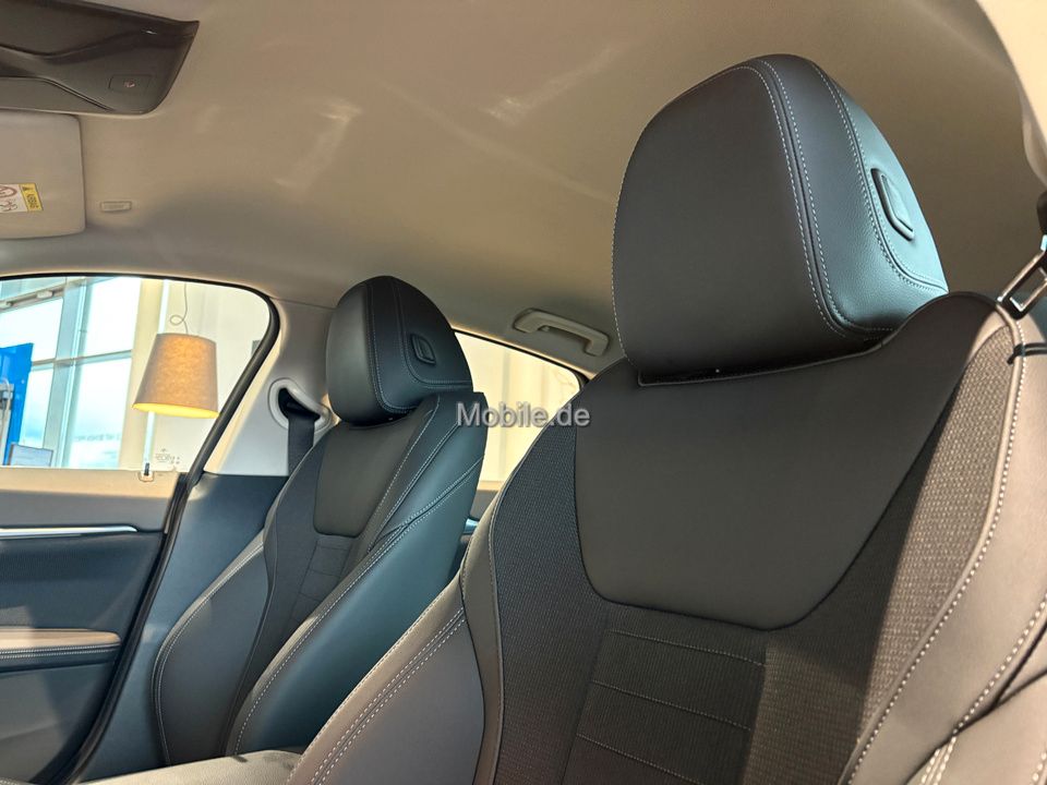 BMW i4 2023