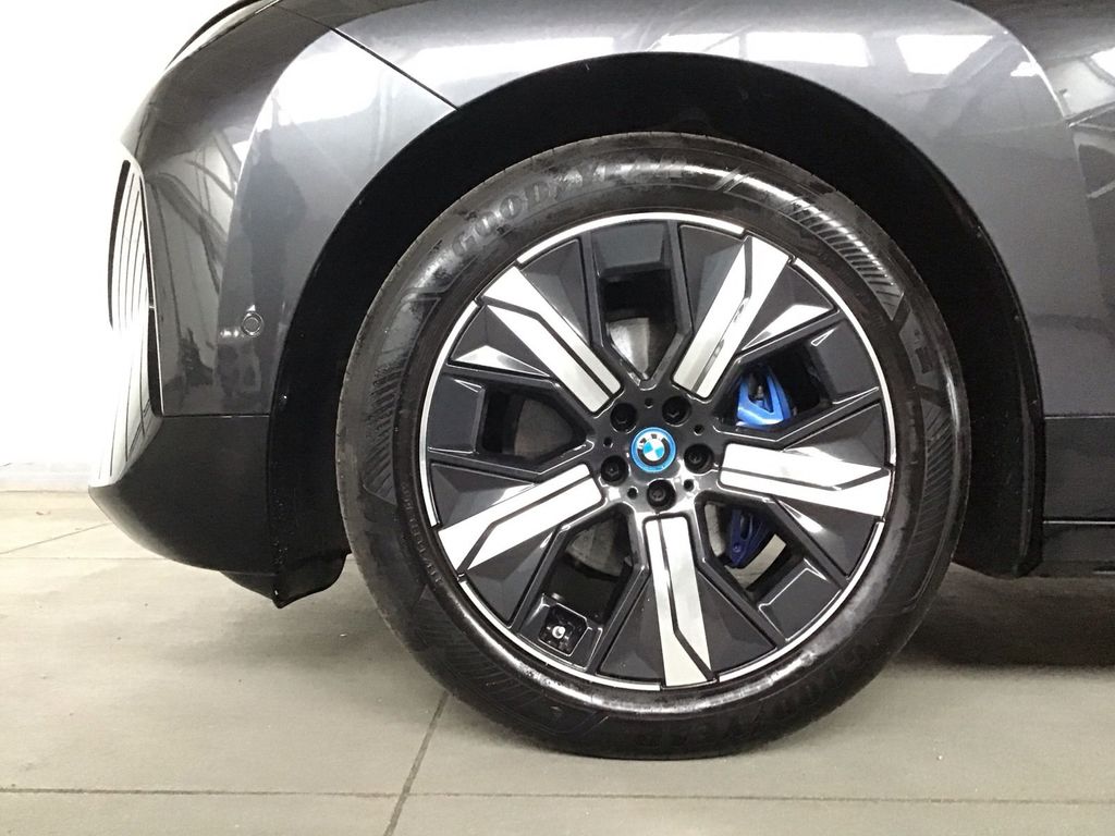 BMW iX 2024