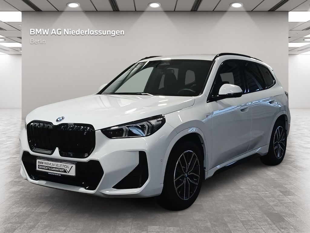 BMW iX1 2023