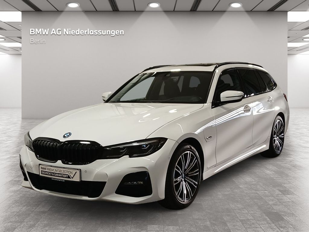 BMW 330 2021