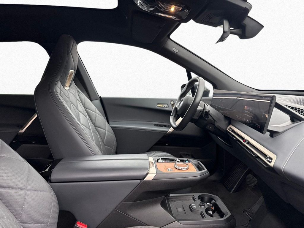 BMW iX 2023