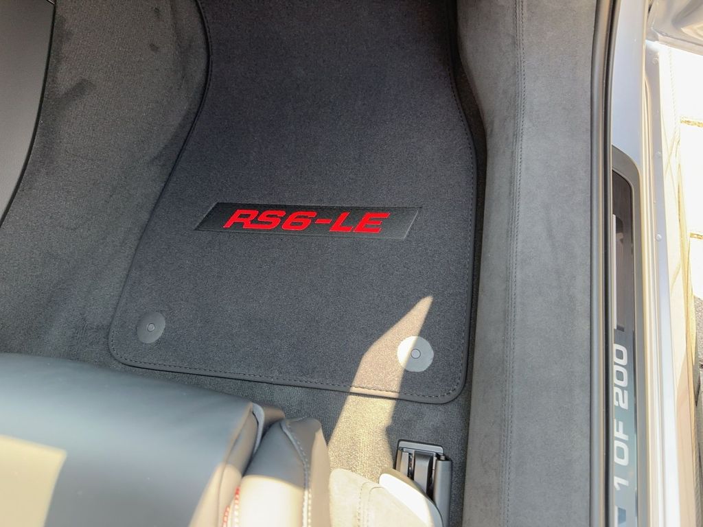 Audi RS6 2024