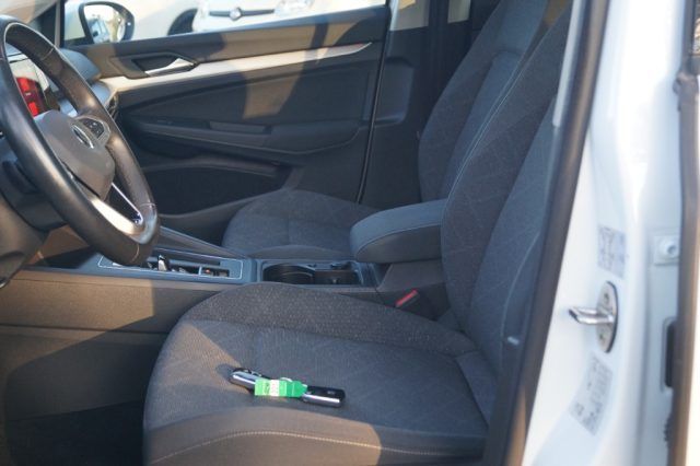 Volkswagen Golf 2021