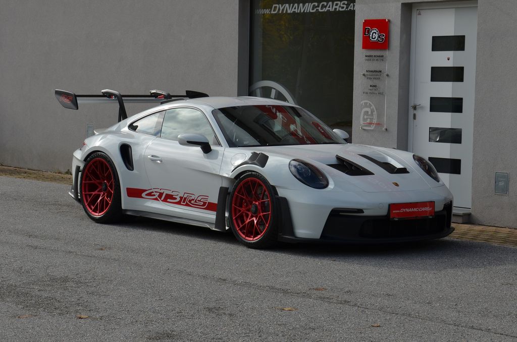 Porsche 911 2024
