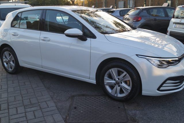 Volkswagen Golf 2021