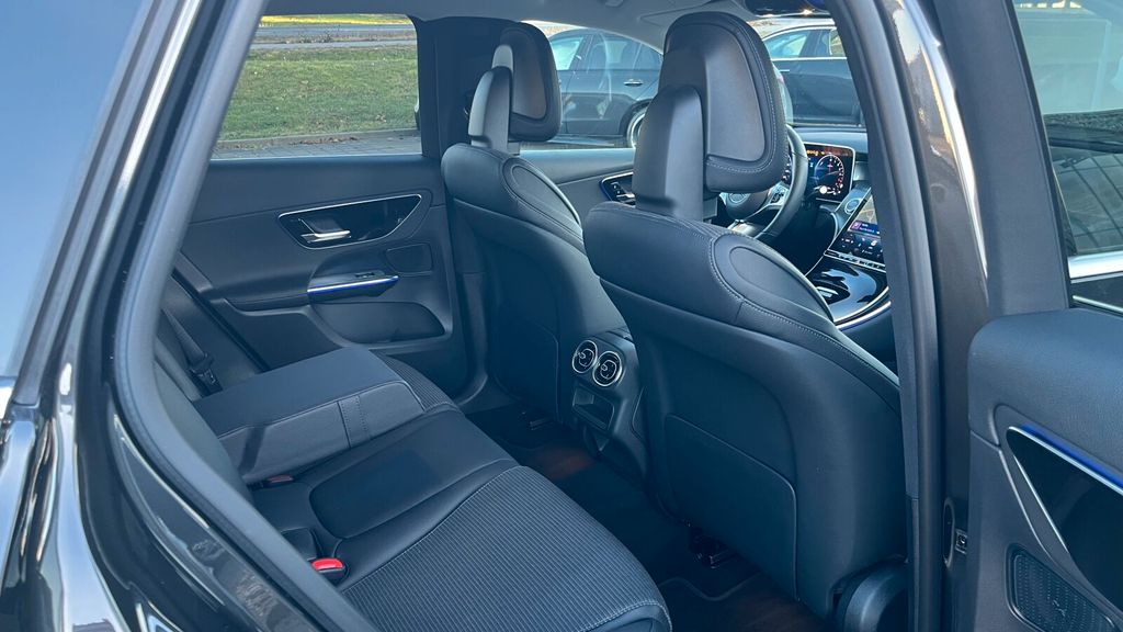 Mercedes-Benz GLC 300 2024