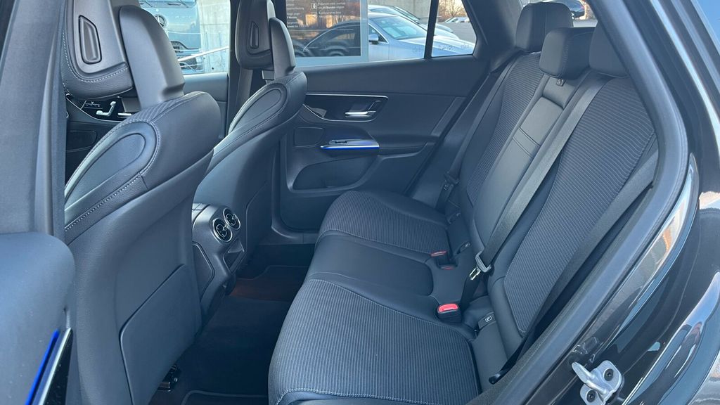 Mercedes-Benz GLC 300 2024