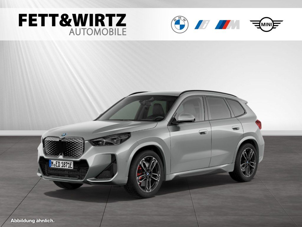 BMW iX1