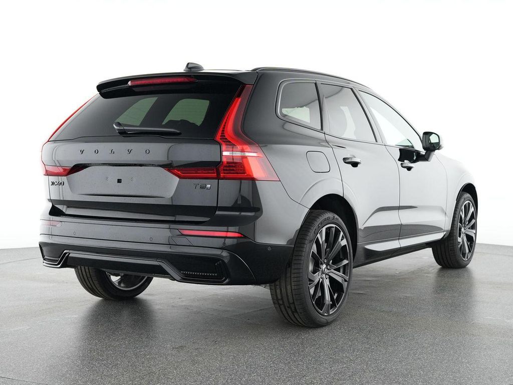 Volvo XC60 2025