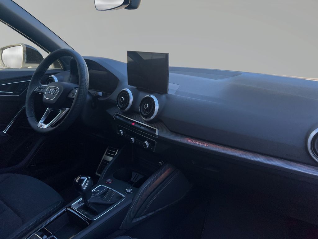 Audi SQ2 2025