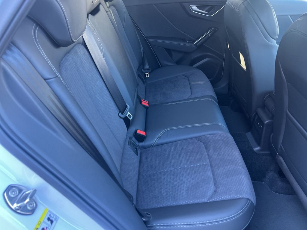 Audi SQ2 2025