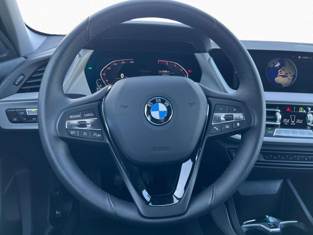 BMW 118 2022