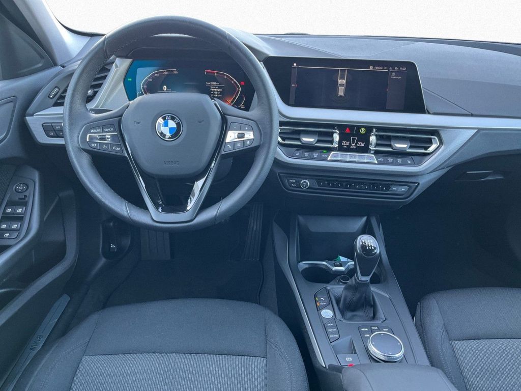 BMW 118 2022