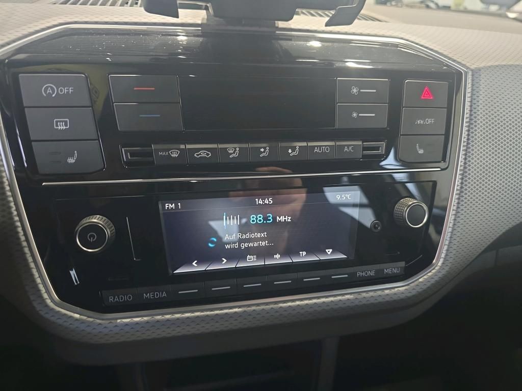 Volkswagen up! 2023