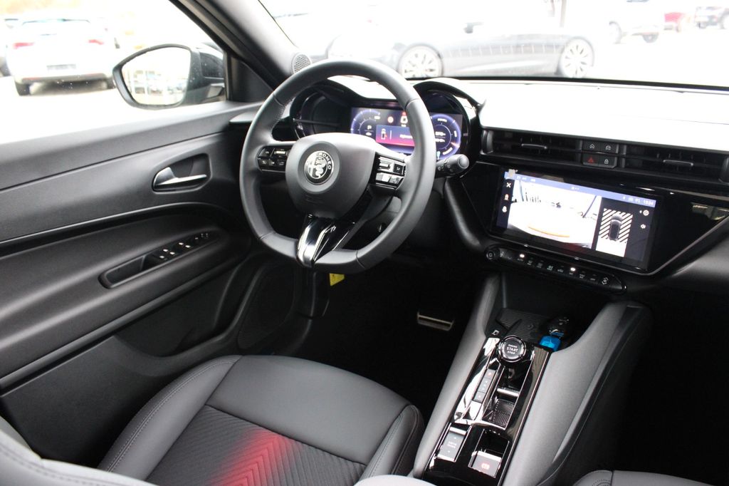 Alfa Romeo Junior 2025