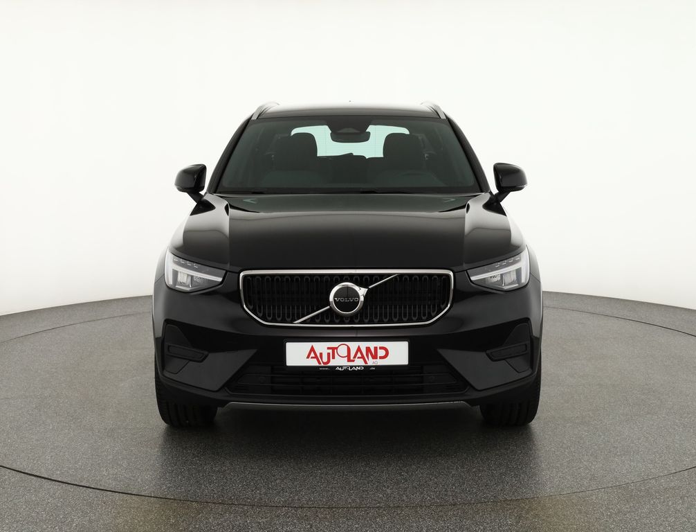 Volvo XC40 2025