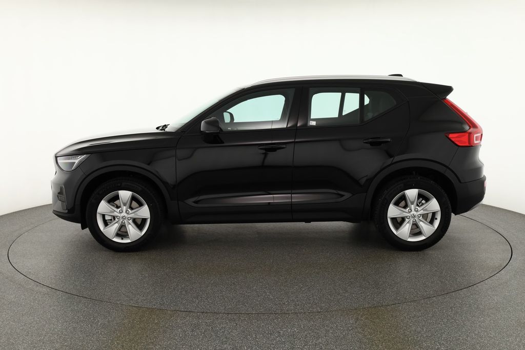 Volvo XC40 2025