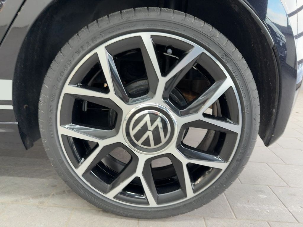 Volkswagen up! 2020