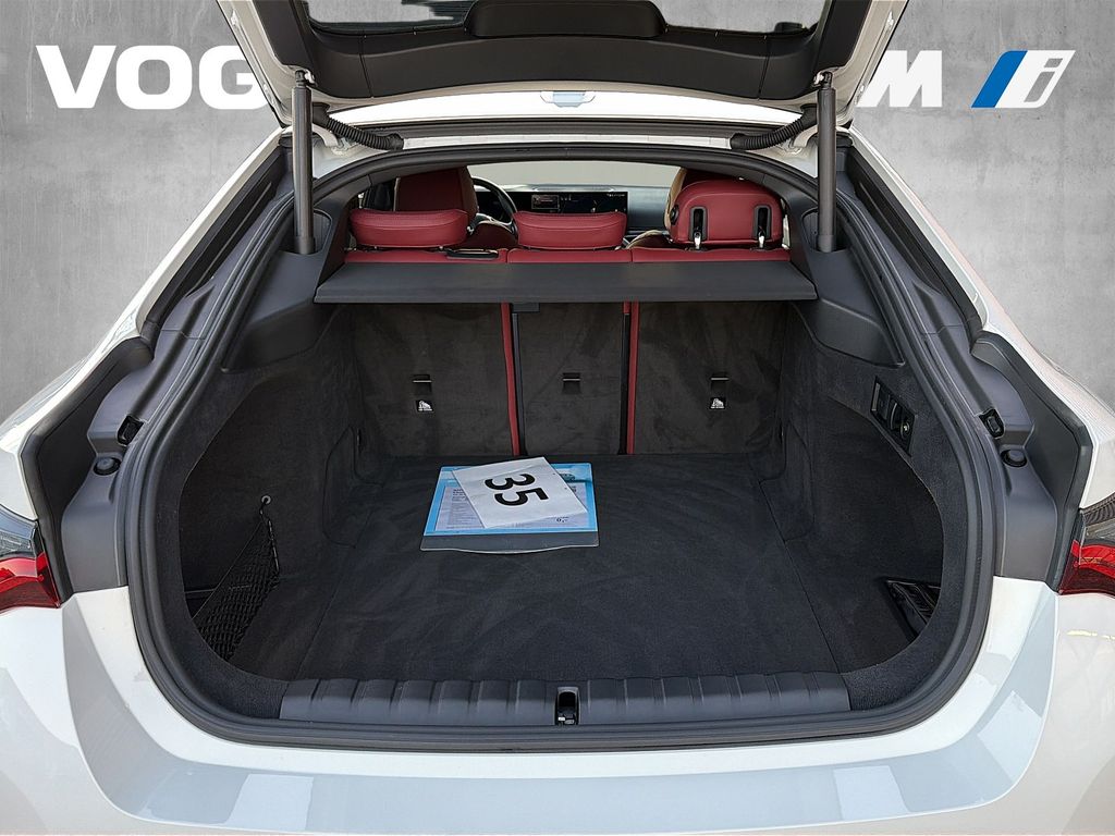 BMW i4 2023