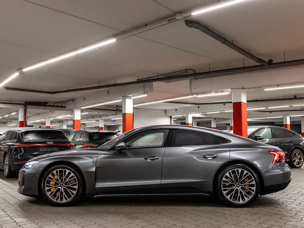 Audi e-tron GT 2024
