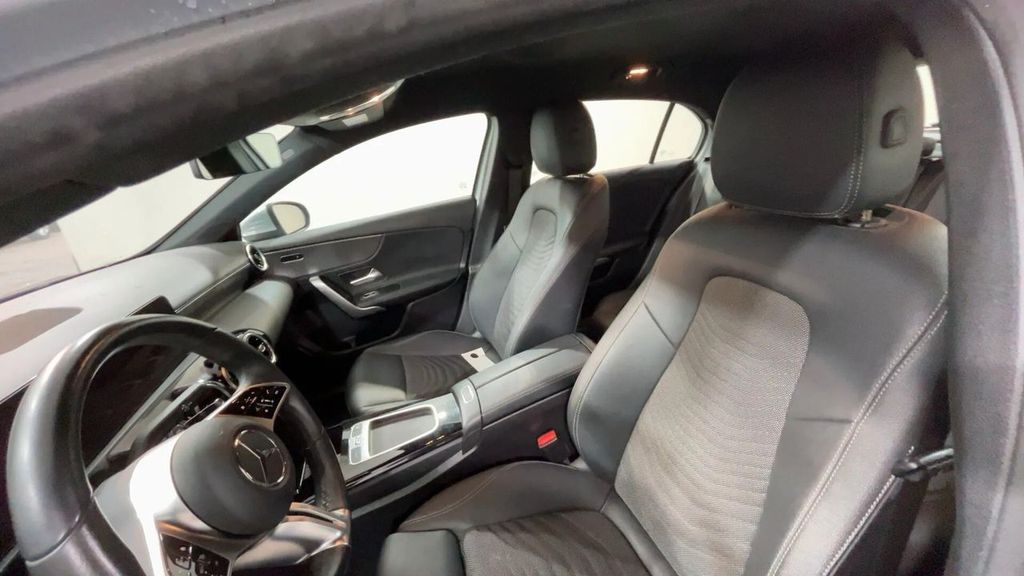 Mercedes-Benz A 180 2024