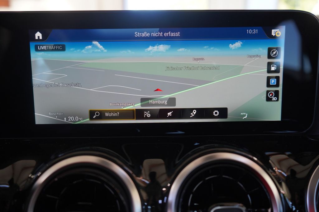 Mercedes-Benz GLA 180 2023