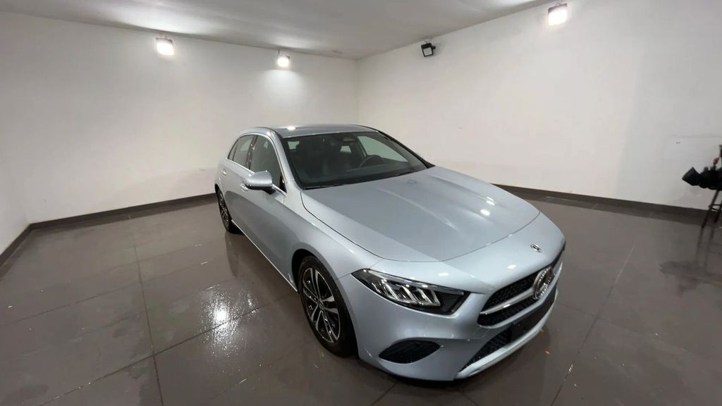 Mercedes-Benz A 180 2024