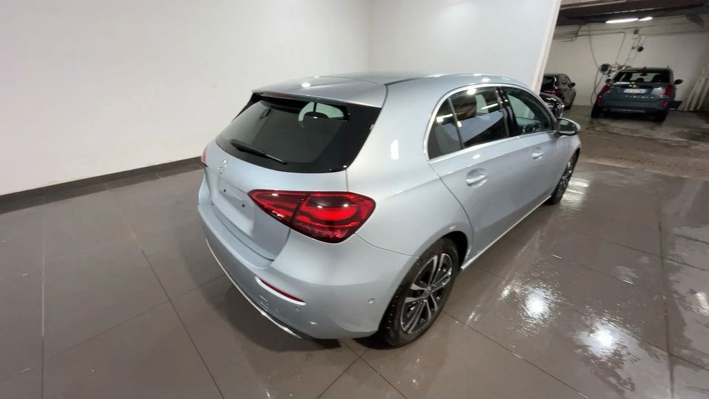 Mercedes-Benz A 180 2024