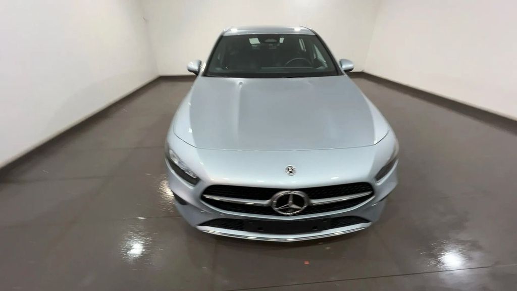 Mercedes-Benz A 180 2024