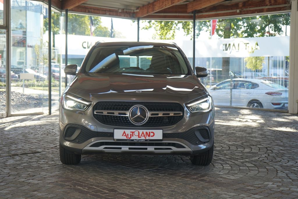Mercedes-Benz GLA 180 2023