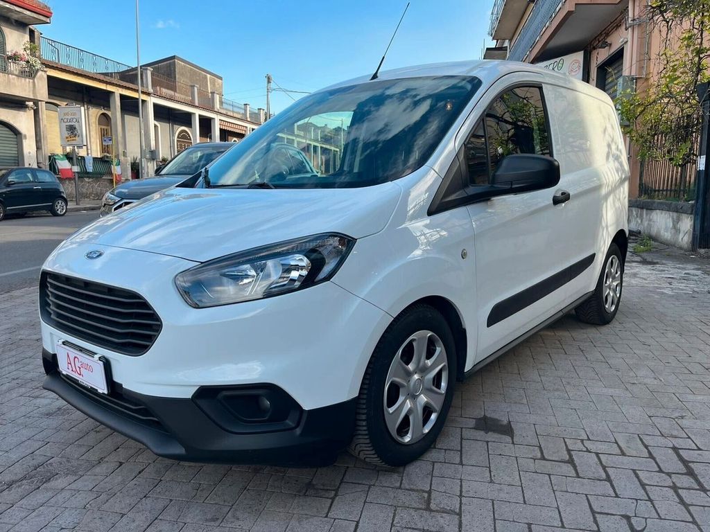 Ford Transit Courier 2020