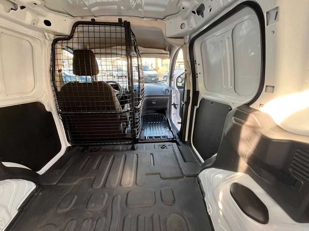 Ford Transit Courier 2020