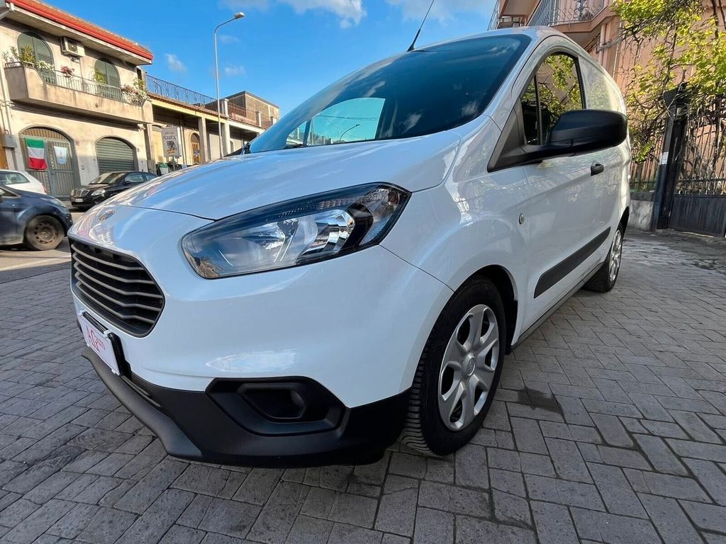 Ford Transit Courier 2020