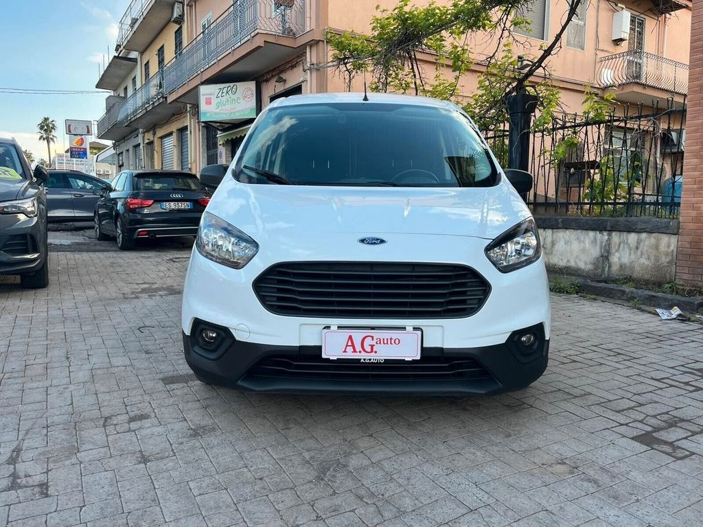 Ford Transit Courier 2020