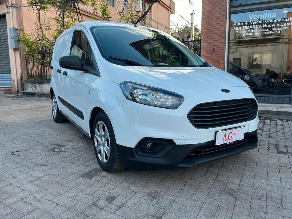 Ford Transit Courier 2020