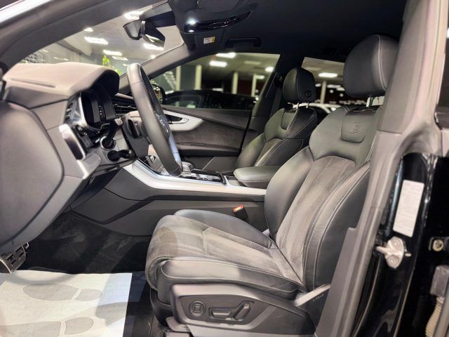 Audi Q8 2022
